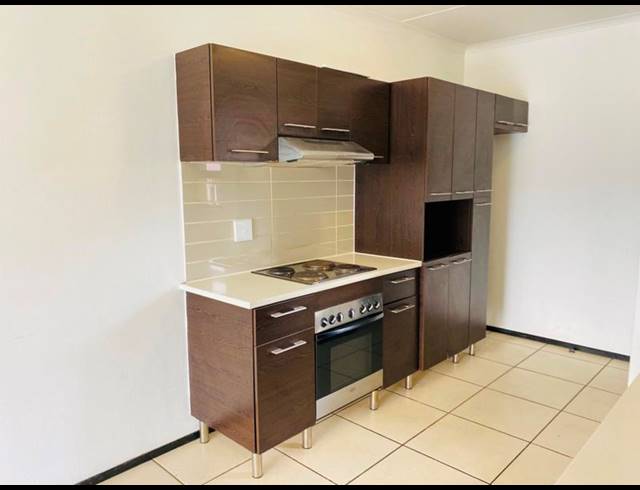 2 BEDROOM PROPERTY TO RENT IN NOORDWYK